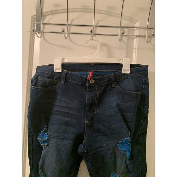 Be Girl Women's Plus Size 16 Blue Capri Jean Shorts Pockets Destroyed Distressed - Picture 3 of 16